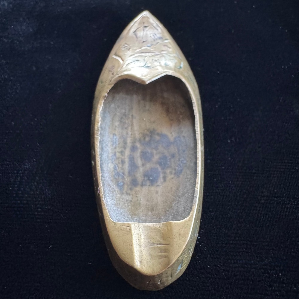 Vintage Etched Brass Slipper Shoe Ashtray India Floral Enamel Detail - Picture 8 of 8